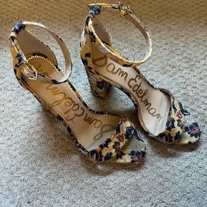 Sam Edelman Floral Yaro Heel